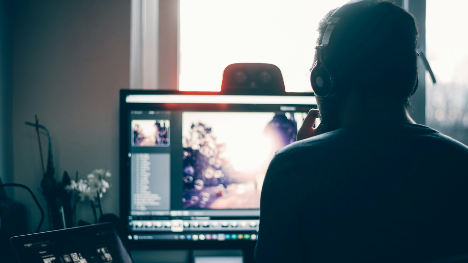 O cachê muda conforme o que o freelancer entrega: só a cobertura ou também a edição. Tela de computador com uma foto aberta no programa de edição